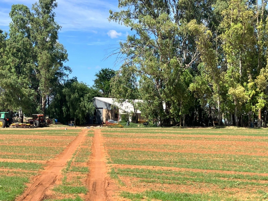 3 Bedroom Property for Sale in Bloemfontein Rural Free State